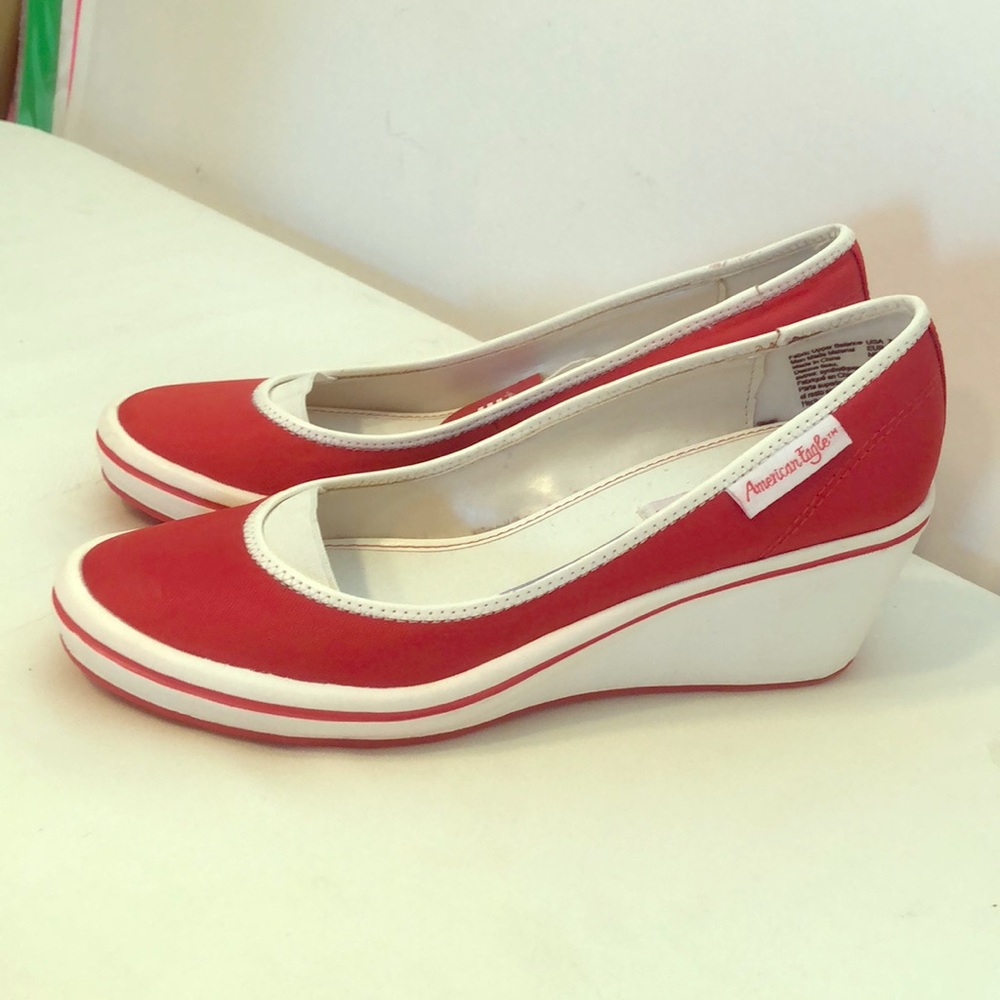 American Eagle wedge heel slip ons